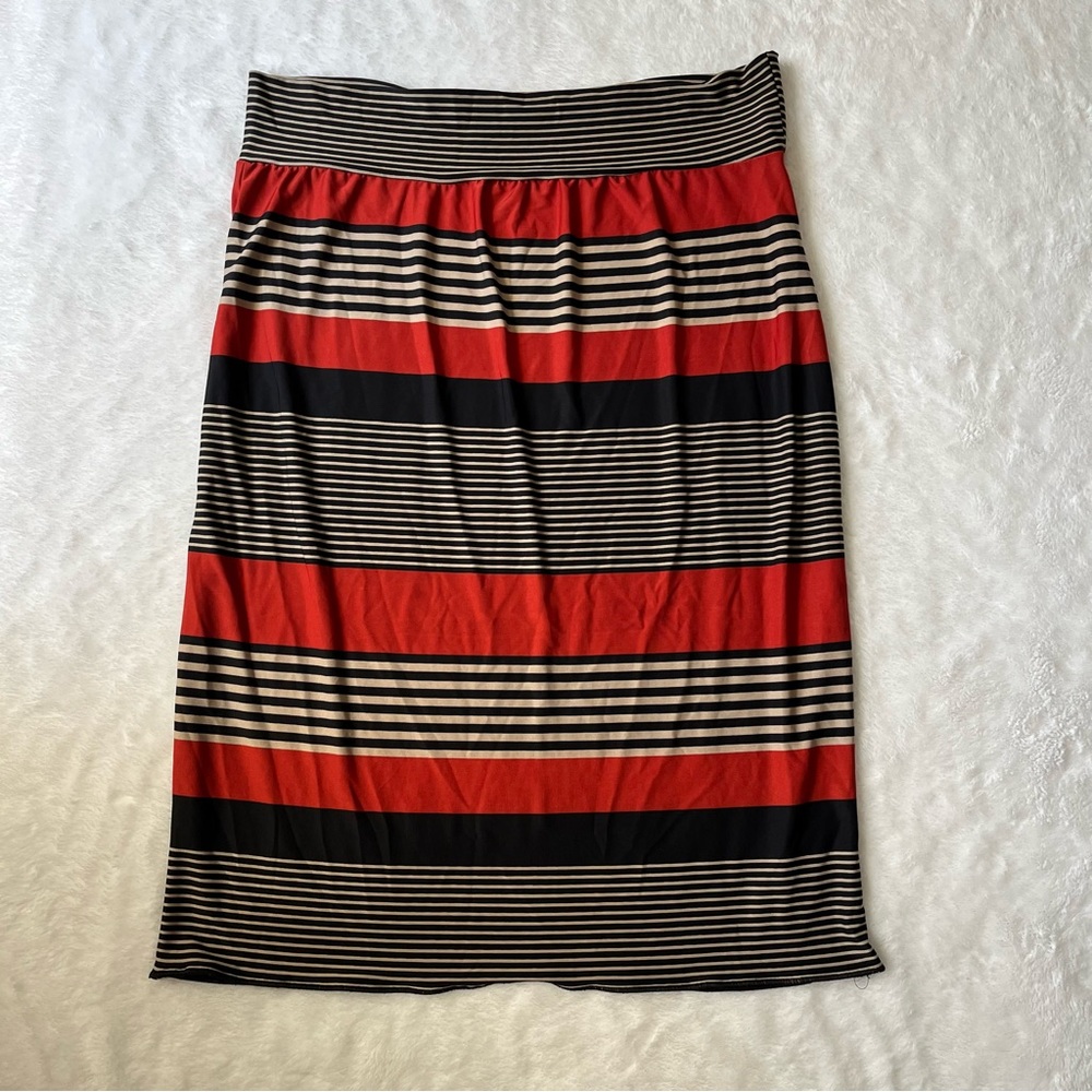 ❣️5 FOR $15!❣️ NO TAG | Women’s midi striped pencil skirt